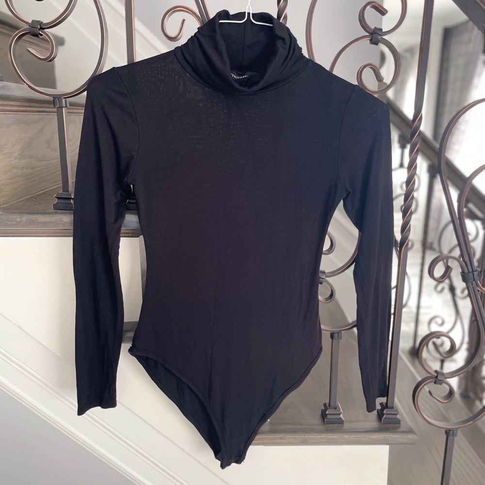 Prettylittlething black bodysuit Size 4